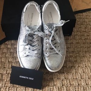 Kenneth Cole metallic silver  platform 👟 👟